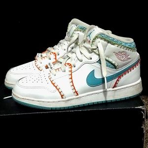 Blue orange green pink